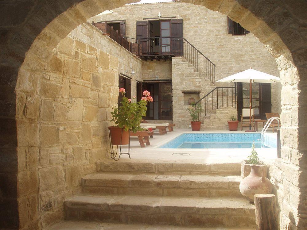 Niovi House Apartment Tochni Bagian luar foto