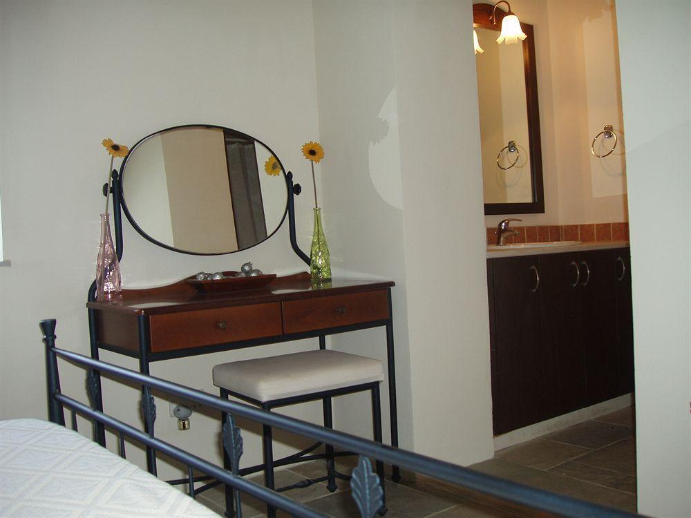 Niovi House Apartment Tochni Bagian luar foto